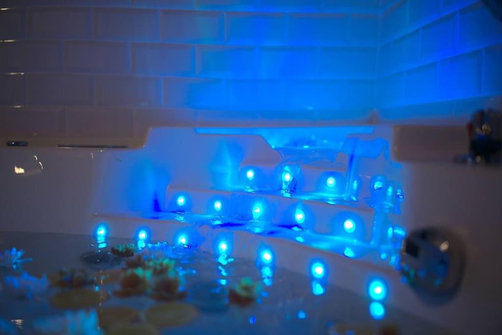 Luxury Room Jacuzzi Centre Ville Haut De Gamme Μυλούζη Εξωτερικό φωτογραφία
