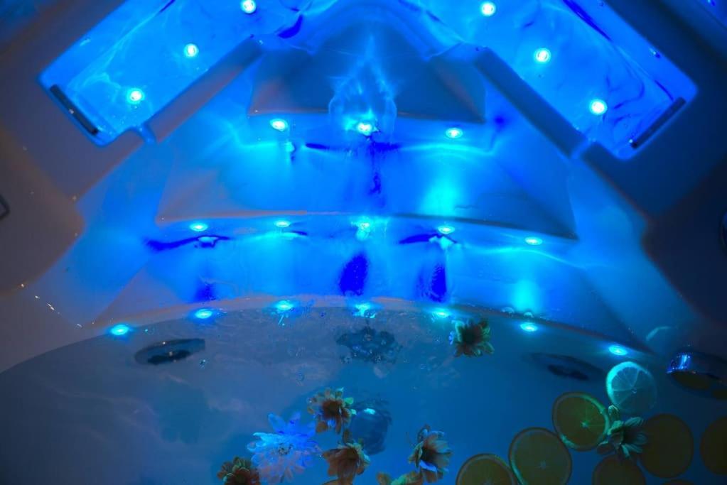 Luxury Room Jacuzzi Centre Ville Haut De Gamme Μυλούζη Εξωτερικό φωτογραφία